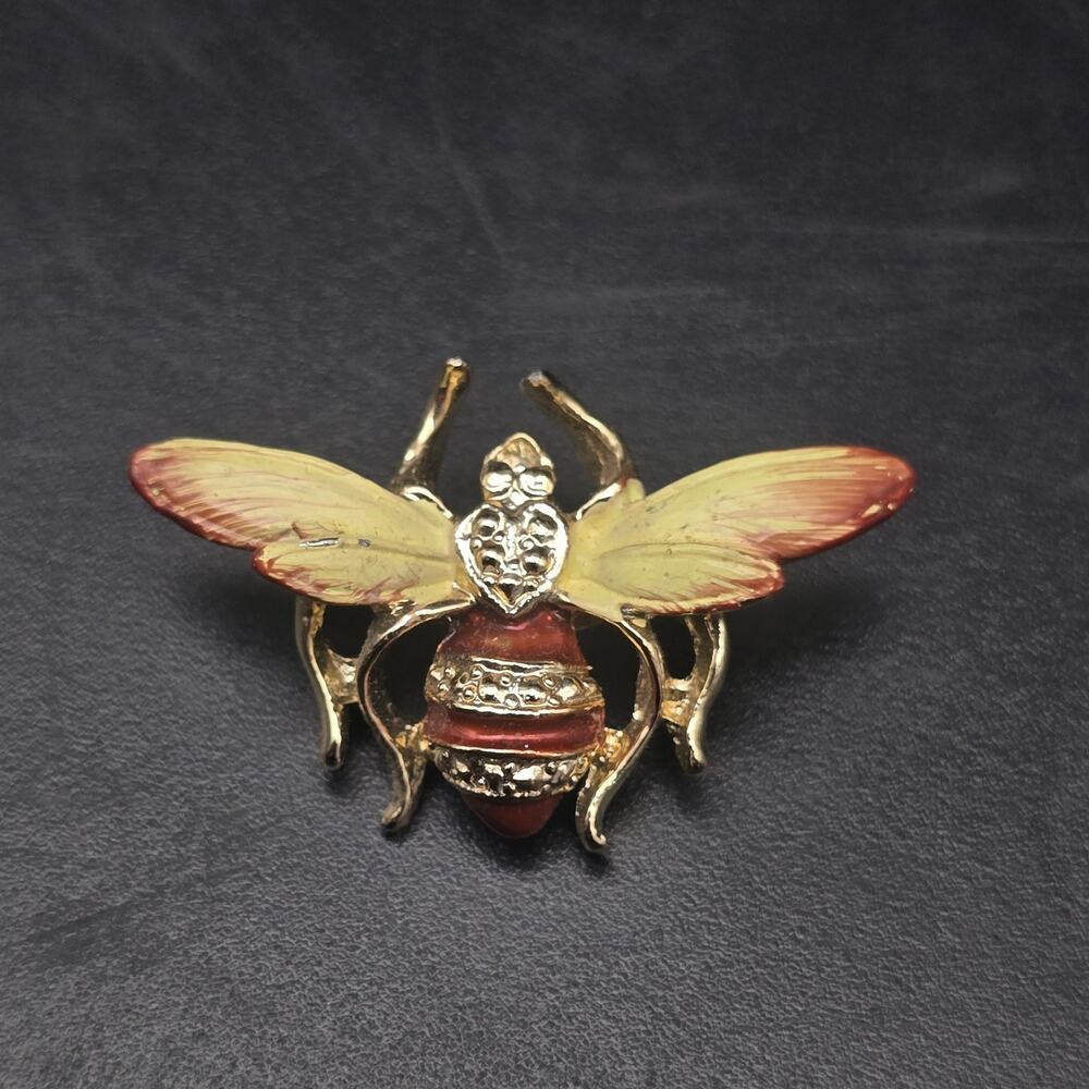 Vintage Enamel Bee Brooch Brown Beige Yellow Bug Insect Jewelry